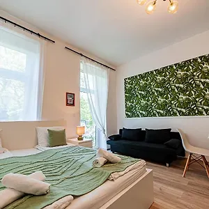My Apartment- Jungle Wien