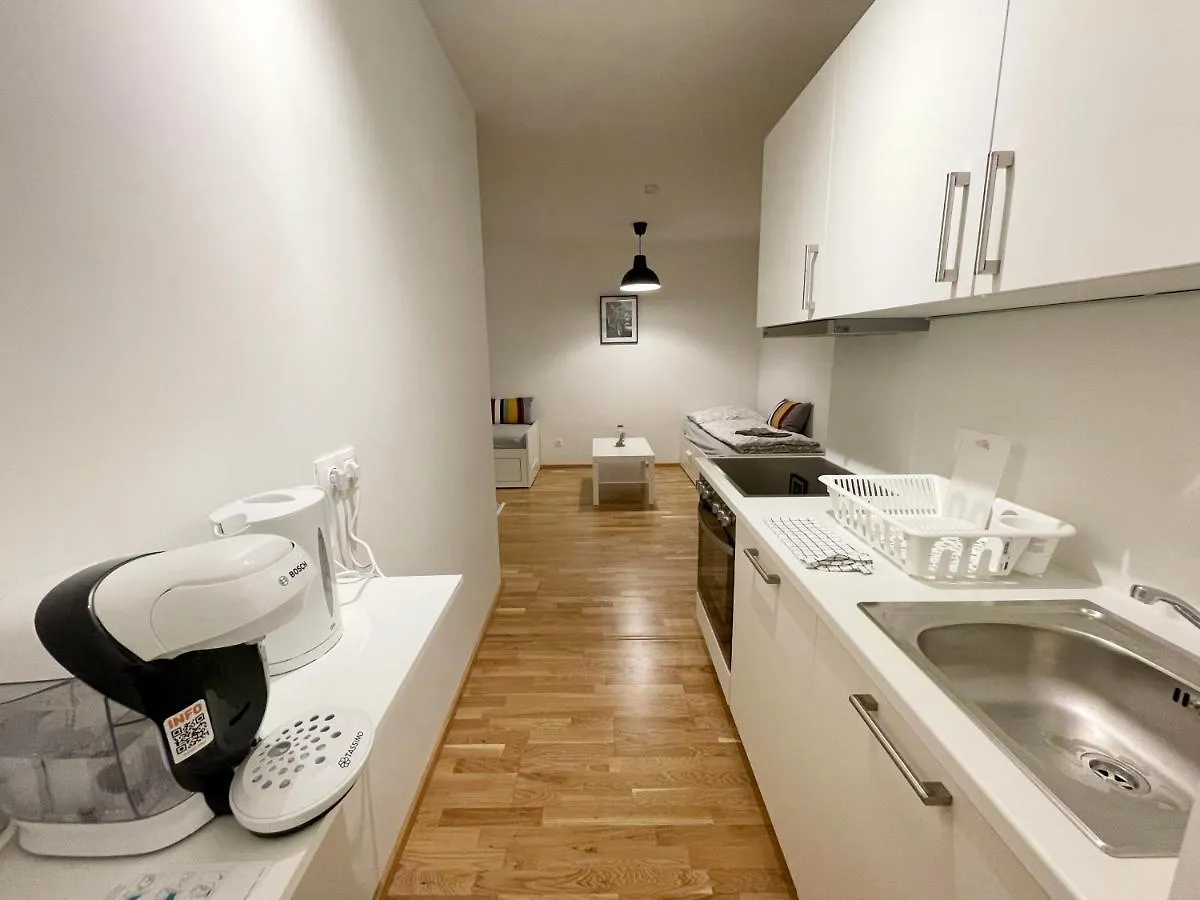 Muzeta11 - Modern Town Apartment With Balcony Wien 0*,  Österrike