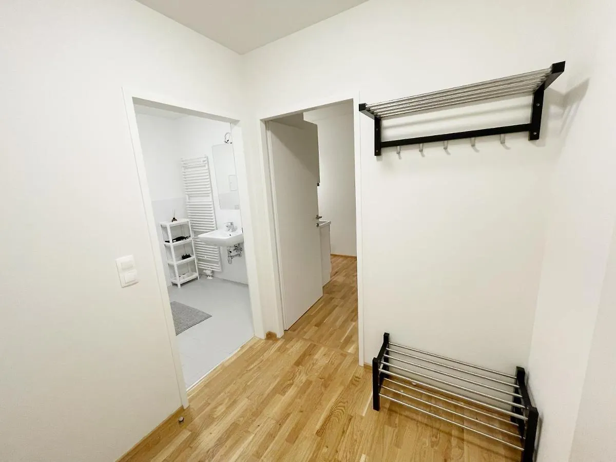 Muzeta11 - Modern Town Apartment With Balcony Wien