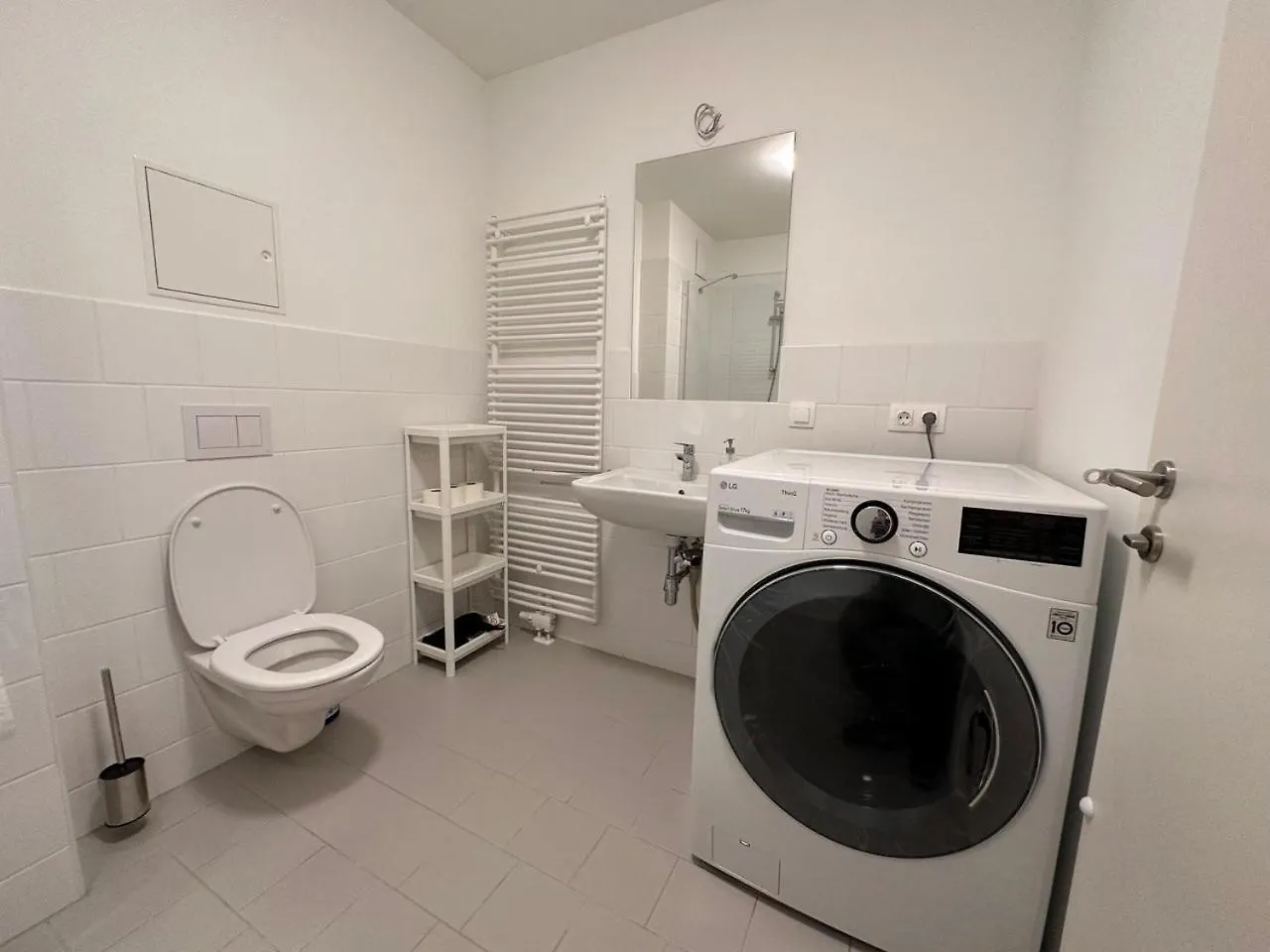 Muzeta11 - Modern Town Apartment With Balcony Viyana 0*,  Avusturya