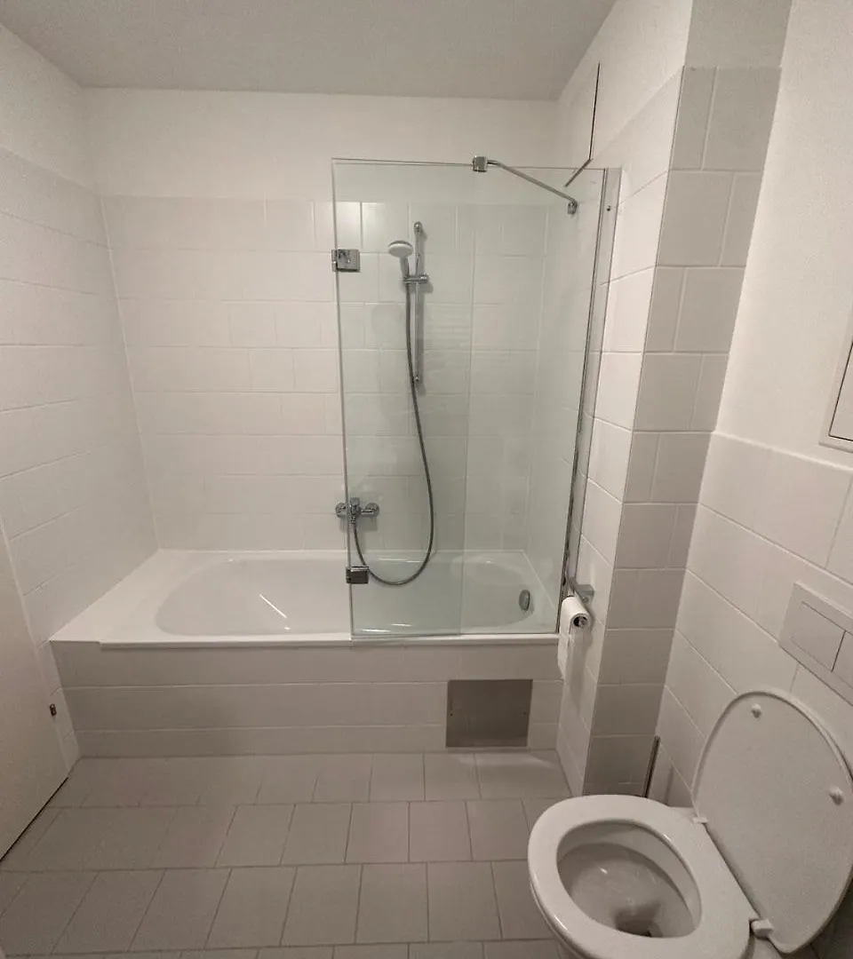 Muzeta11 - Modern Town Apartment With Balcony Vienne