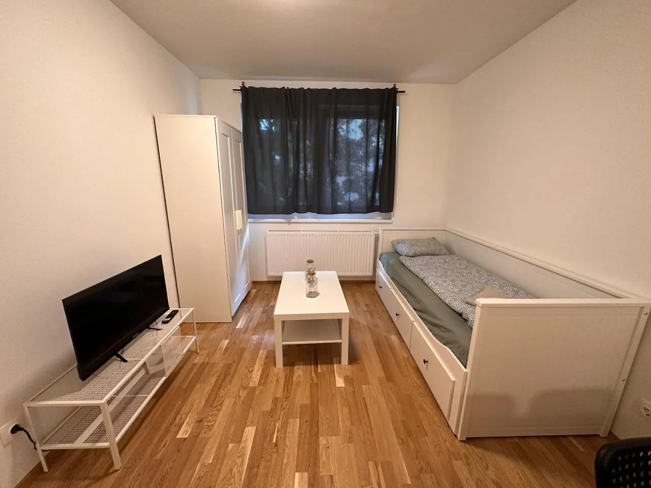Muzeta11 - Modern Town Apartment With Balcony Vienne 0*,
